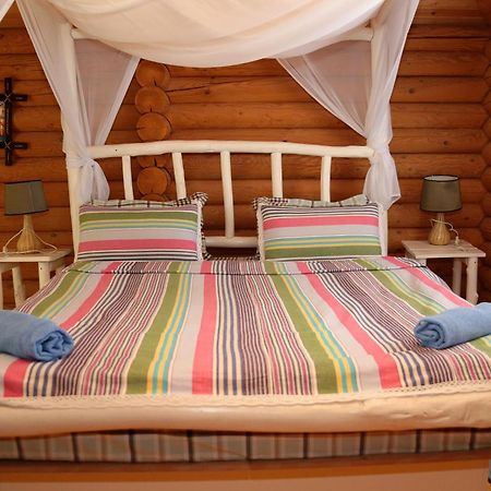 Boutigue Hotel Nebesa Chimgan Luaran gambar