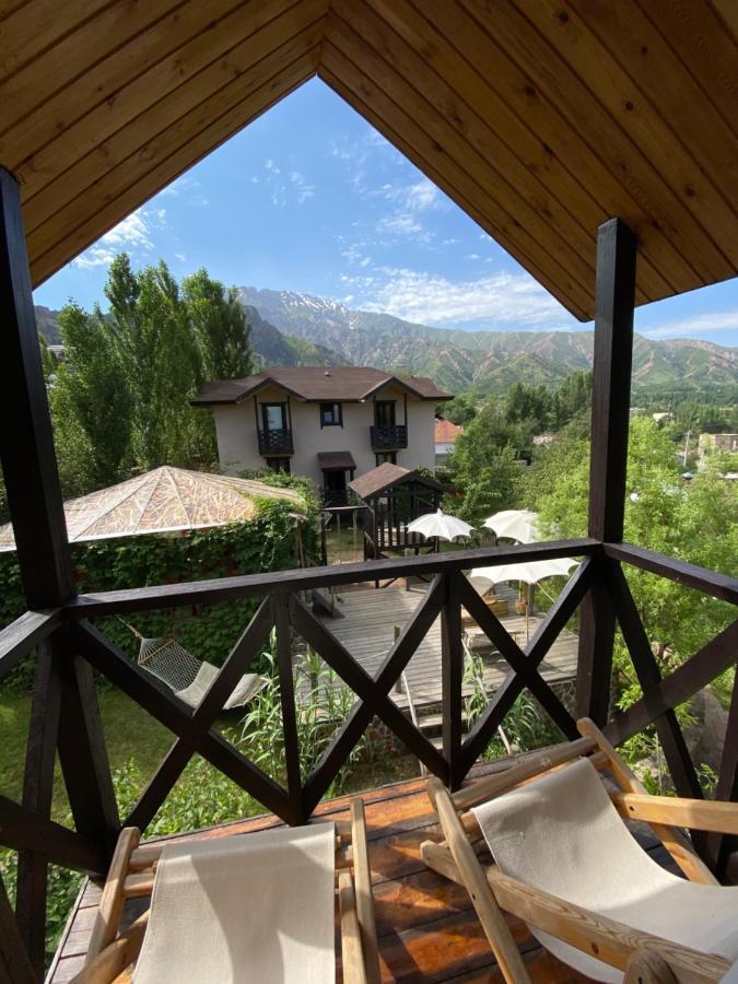 Boutigue Hotel Nebesa Chimgan Luaran gambar