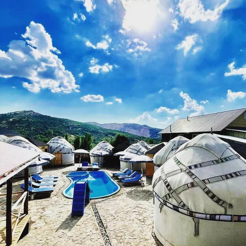 Boutigue Hotel Nebesa Chimgan Luaran gambar