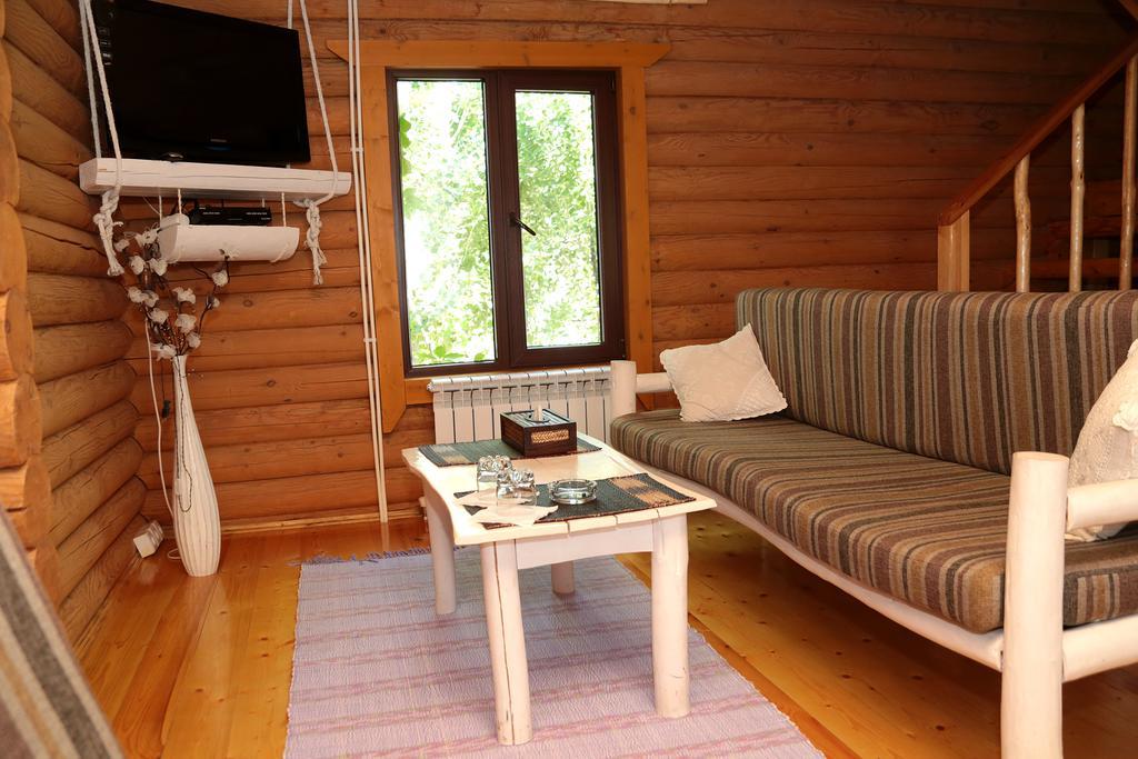 Boutigue Hotel Nebesa Chimgan Luaran gambar